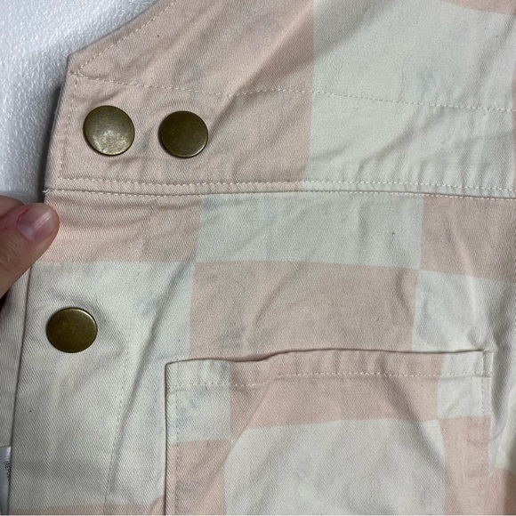 Hutch Cream and Pink High-Waisted Shorts - Picture 3 of 9